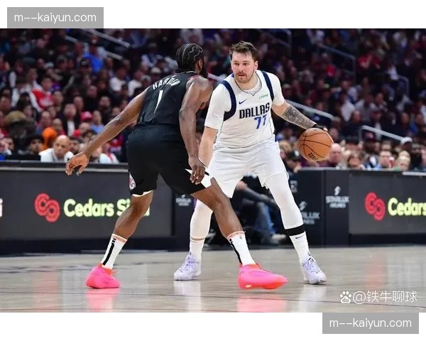 黄蜂防守效率处于联盟后半段，内线护筐与篮板保护亟待加强